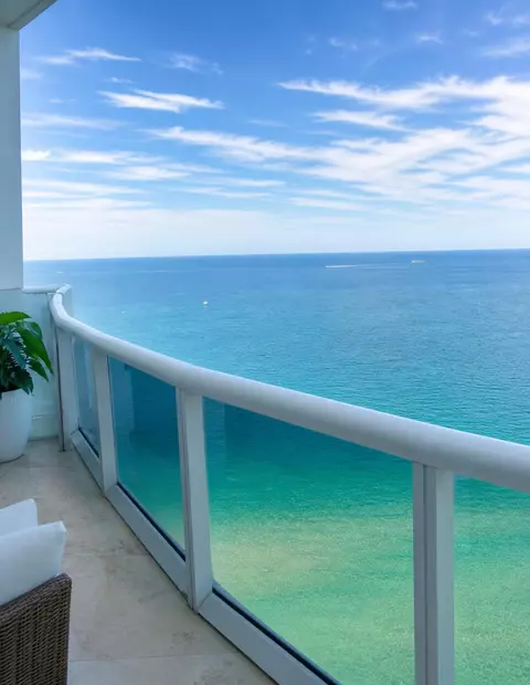 15811 Collins Ave #PH4307, Sunny Isles Beach, FL 33160