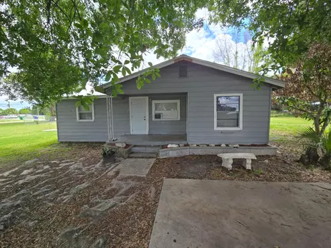 Exterior - 408 NW 10th Ave, Okeechobee, FL 34974 photo 4 of 14