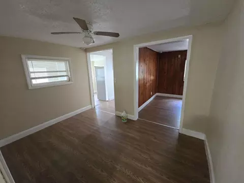 Living - 408 NW 10th Ave, Okeechobee, FL 34974 photo 1 of 4
