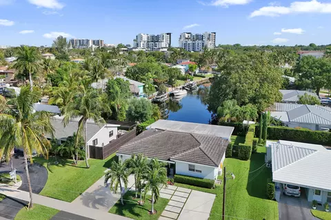 381 SE 3rd St, Pompano Beach, FL 33060
