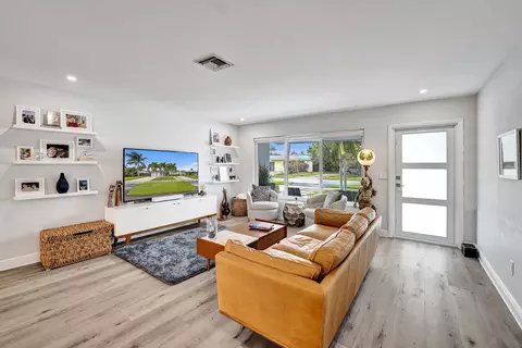 Other - 381 SE 3rd St, Pompano Beach, FL 33060 photo 1 of 6