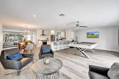 Living - 381 SE 3rd St, Pompano Beach, FL 33060 photo 5 of 5