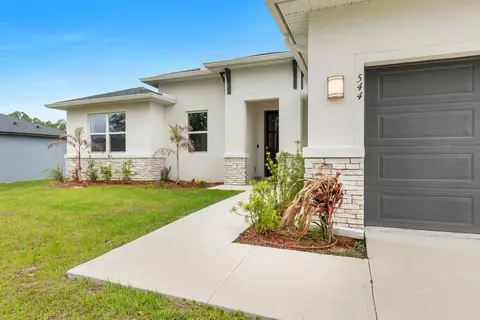 544 Higgs Ave NW, Palm Bay, FL 32907