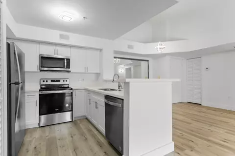 2113 Renaissance Blvd #306, Miramar, FL 33025