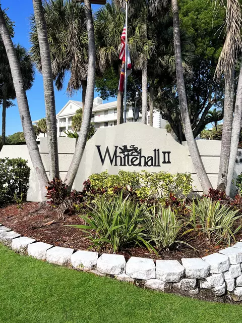 1709 Whitehall Dr #203, Davie, FL 33324
