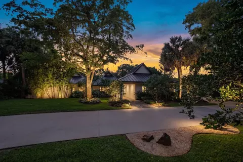 18660 Long Lake Dr, Boca Raton, FL 33496