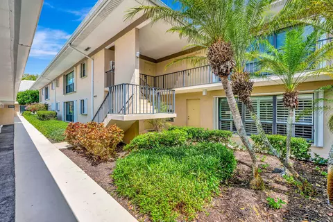 13 SE Turtle Creek Dr #B, Jupiter, FL 33469