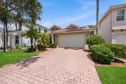 283 Mulberry Grove Rd, West Palm Beach, FL 33411