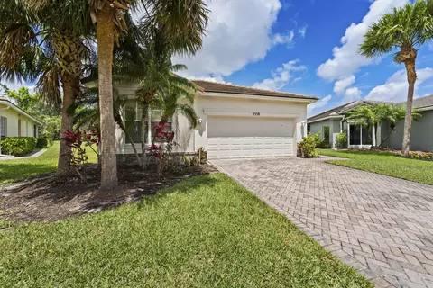 9558 SW Flowermound Cir, Port Saint Lucie, FL 34987