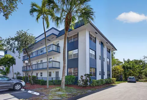 3060 Holiday Springs Blvd #201, Margate, FL 33063