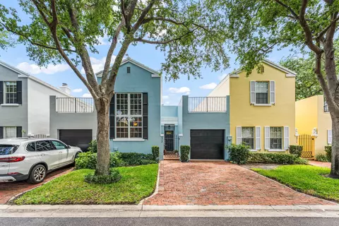 5908 Catesby St, Boca Raton, FL 33433