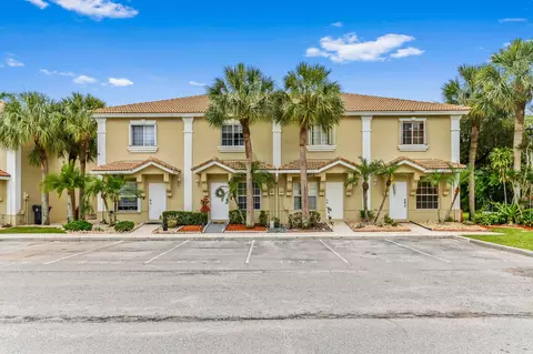 6976 Crooked Fence Dr, Lake Worth, FL 33467