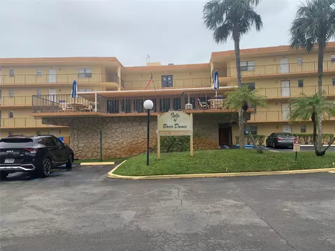 9273 SW 8th St #206, Boca Raton, FL 33428