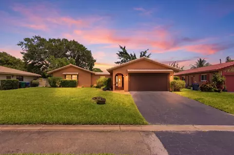 8557 Shadow Wood Blvd, Coral Springs, FL 33071