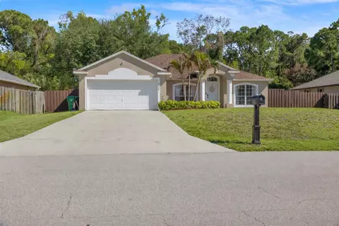 538 SW Comet Ter, Port Saint Lucie, FL 34953