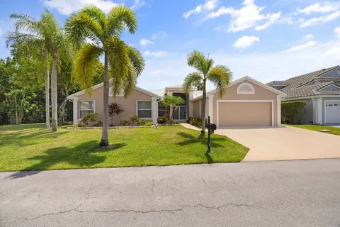 4720 NW 7th St, Deerfield Beach, FL 33442