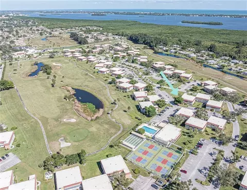 28 Pine Arbor Ln #101, Vero Beach, FL 32962