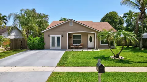 1392 Thornridge Ln, Royal Palm Beach, FL 33411