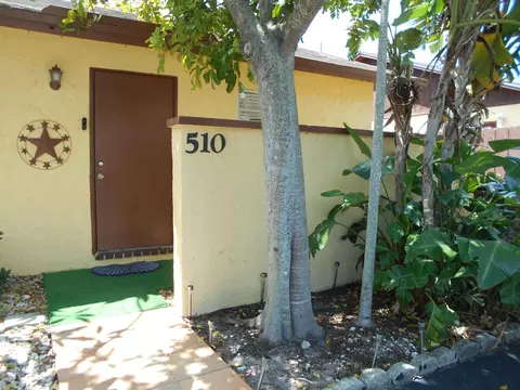 510 NW 43rd St, Pompano Beach, FL 33064