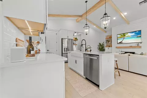 Kitchen - 121 SE Rocky Ter, Stuart, FL 34997 photo 3 of 5