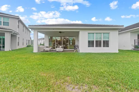 Exterior - 121 SE Rocky Ter, Stuart, FL 34997 photo 7 of 8