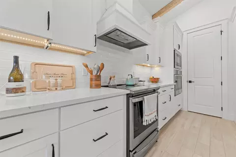 Kitchen - 121 SE Rocky Ter, Stuart, FL 34997 photo 5 of 5