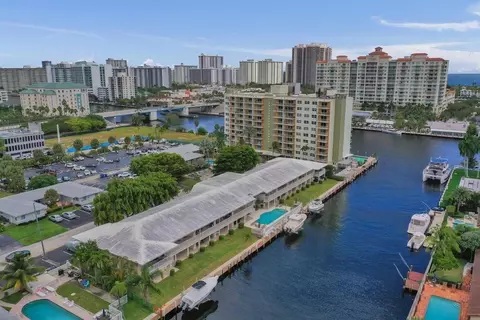 2866 NE 30th St #9, Fort Lauderdale, FL 33306