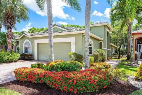 8192 Brindisi Ln, Boynton Beach, FL 33472
