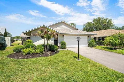 12800 SE Laurel Valley Ln, Hobe Sound, FL 33455