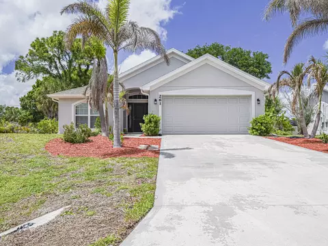 261 Midvale Ter, Sebastian, FL 32958