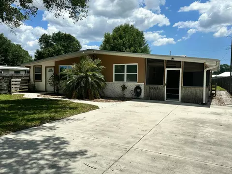 Exterior - 1005 NW 5th St, Okeechobee, FL 34972 photo 2 of 4