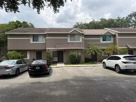 1317 Sussex Dr, North Lauderdale, FL 33068