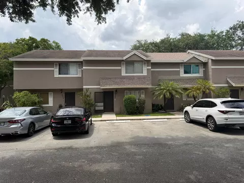 1317 Sussex Dr, North Lauderdale, FL 33068