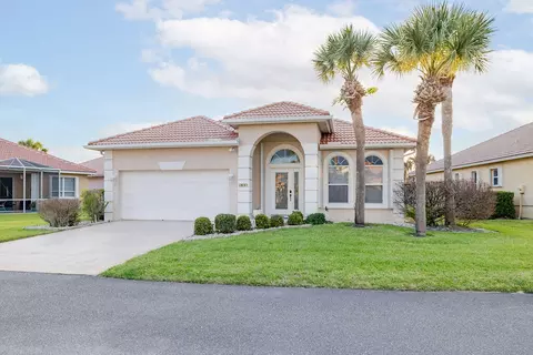 585 NW Lambrusco Dr, Port Saint Lucie, FL 34986
