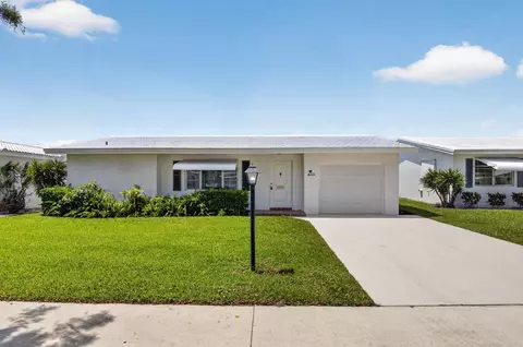 703 SW 18th St, Boynton Beach, FL 33426