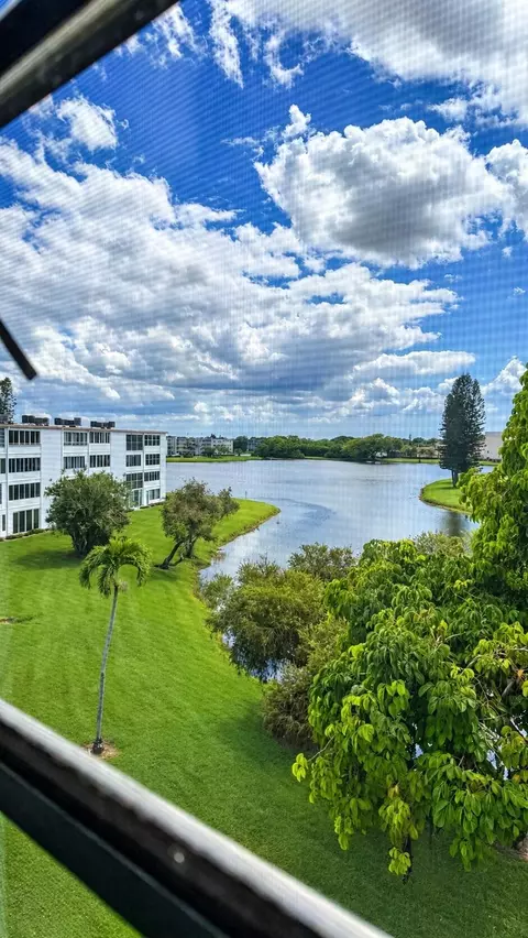 View/Area - 4024 Wolverton E, Boca Raton, FL 33434 photo 1 of 1