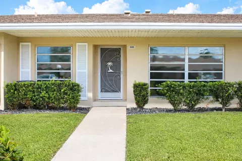8861 Bella Vista Dr, Boca Raton, FL 33433
