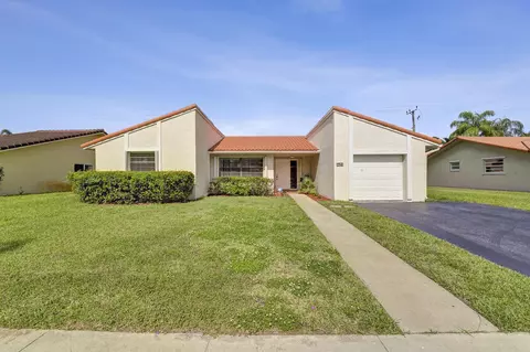 5521 SW 114 Ave, Cooper City, FL 33330