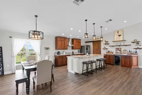 Kitchen - 6536 SE 26th Trl, Okeechobee, FL 34974 photo 1 of 3