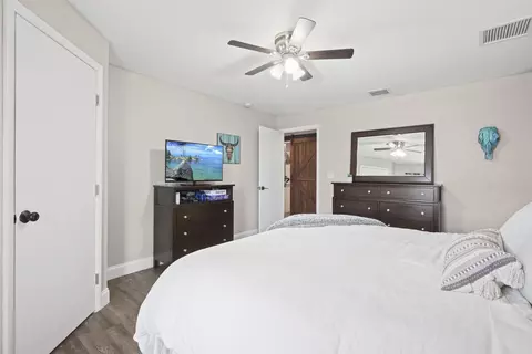 Bedroom - 6536 SE 26th Trl, Okeechobee, FL 34974 photo 4 of 4