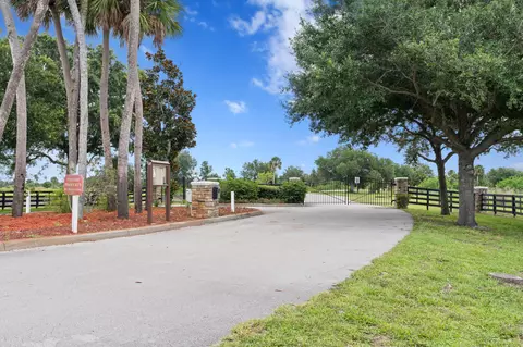 View/Area - 6536 SE 26th Trl, Okeechobee, FL 34974 photo 6 of 9