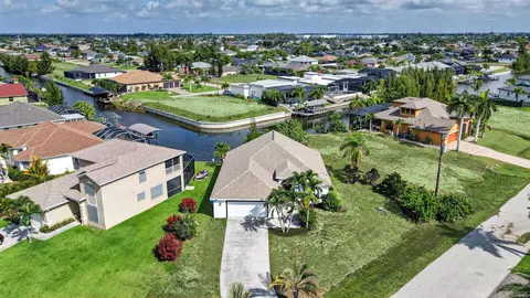 2902 NW 17th Ave, Cape Coral, FL 33993