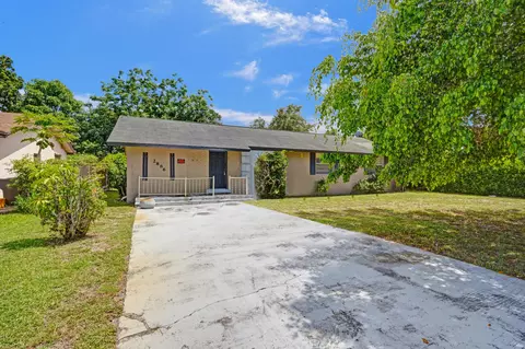 2886 Floral Rd, Lake Worth, FL 33462