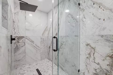 Bath - 7411 Dover Ln, Parkland, FL 33067 photo 2 of 7