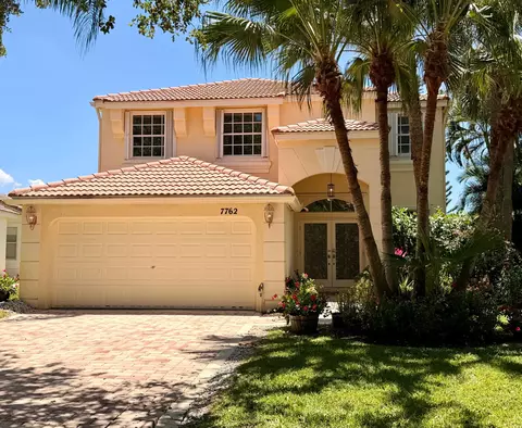 7762 Oak Grove Cir, Lake Worth, FL 33467