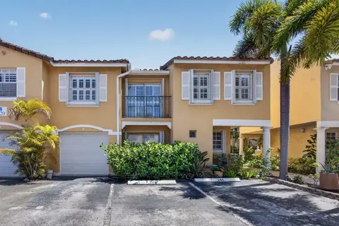 1020 Lake Shore Dr #105, Lake Park, FL 33403