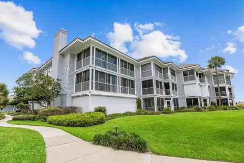 1903 Bay Rd #206, Vero Beach, FL 32963