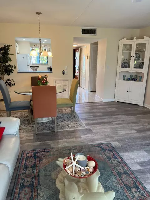 Dining - 5403 SE Miles Grant Rd #H108, Stuart, FL 34997 photo 2 of 2