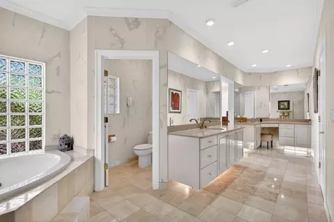 Bath - 6711 SE Barrington Dr, Stuart, FL 34997 photo 1 of 8