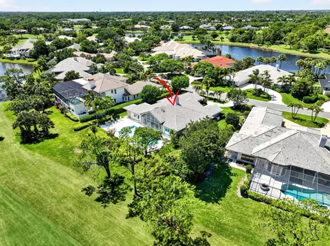 View/Area - 6711 SE Barrington Dr, Stuart, FL 34997 photo 5 of 14